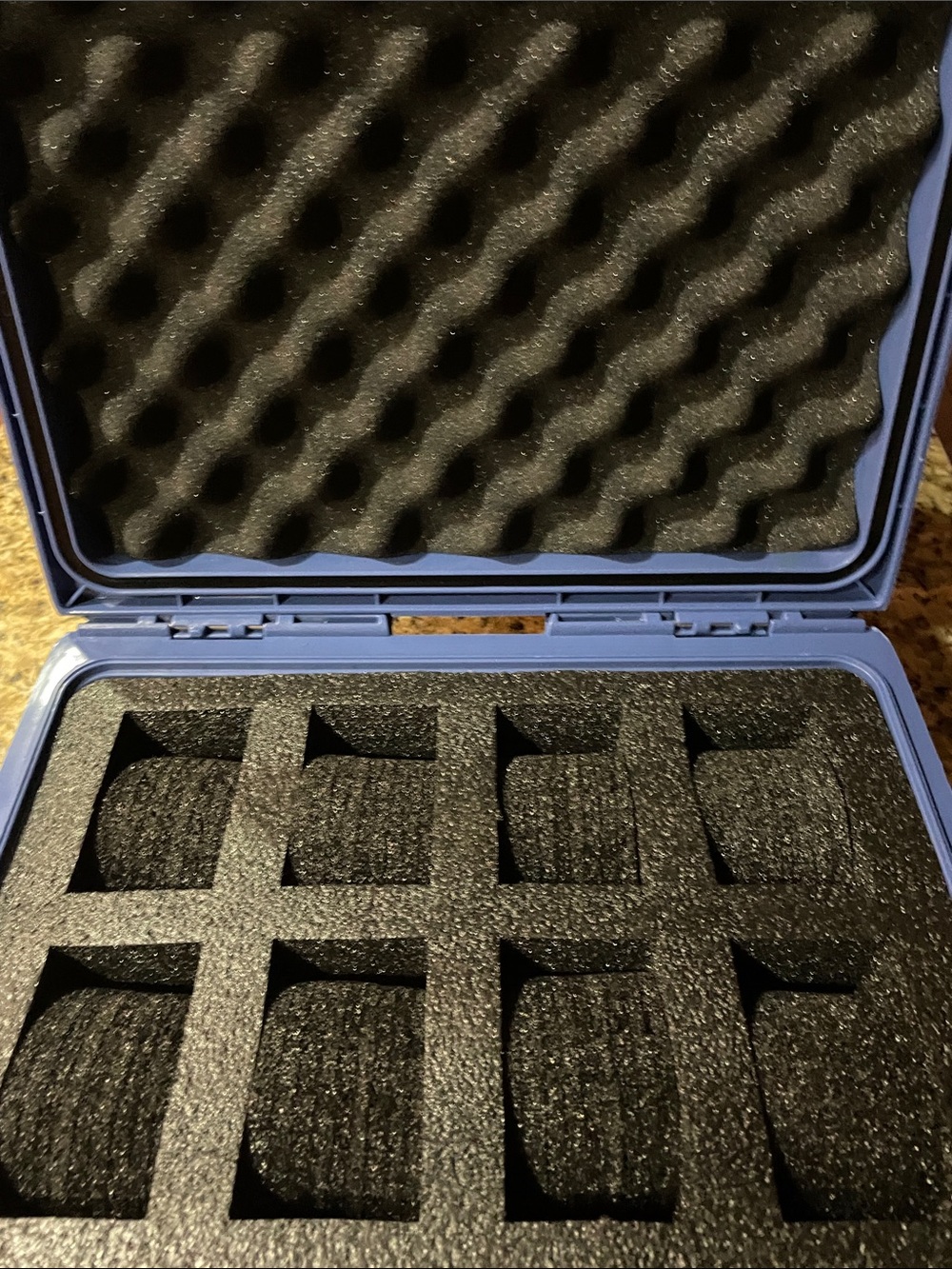 Invicta Men's Blue Eagle Logo Watch Case - Picture 4 of 4
